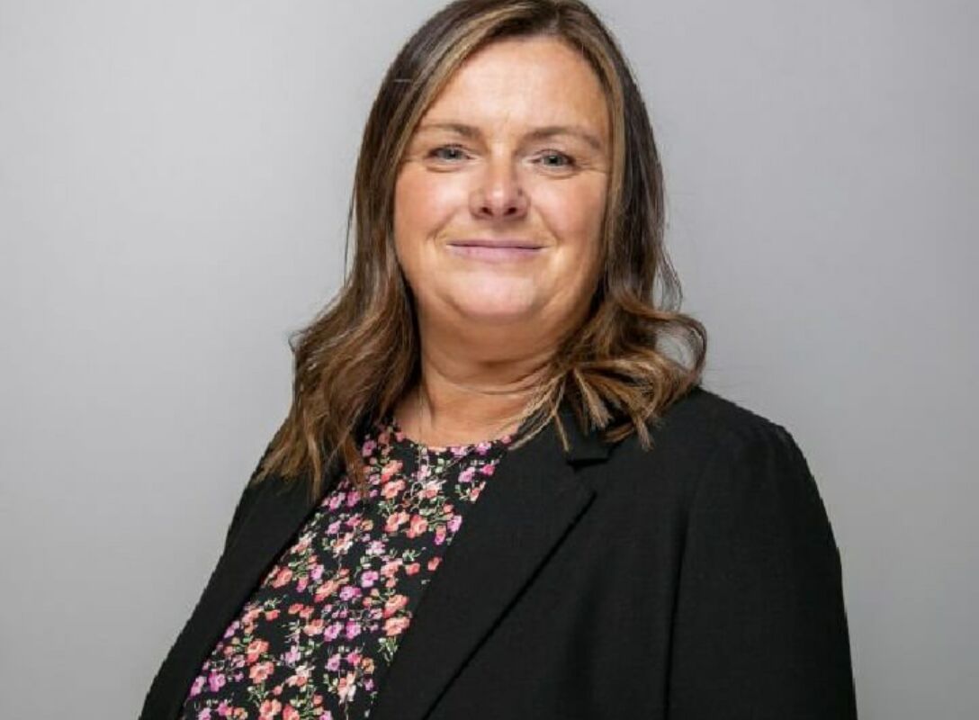 Lorraine Mutch